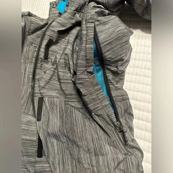 Roxy woman’s Snowboard insulated Jacket size S - Picture 12 of 15